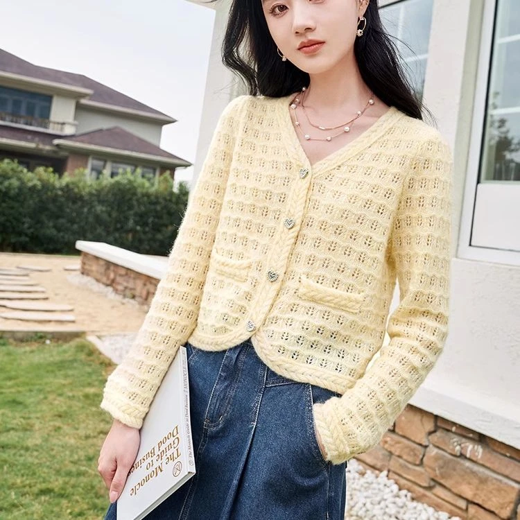 【许半夏推荐】z841104毛针织衫 香影小香风黄色针织开衫慵懒v领