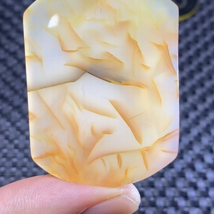 成***林玛瑙/玉髓未镶嵌玛瑙