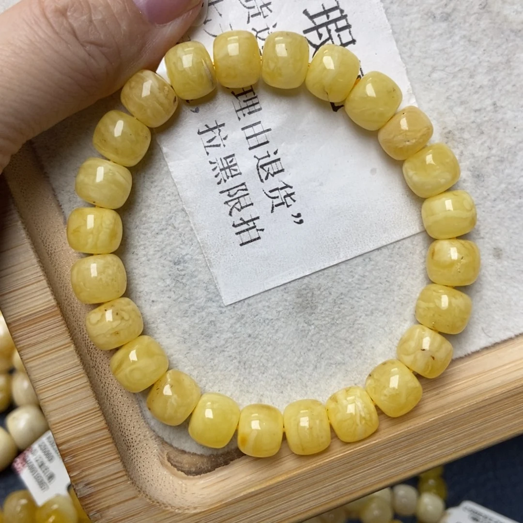 蜜蜡未镶嵌珠宝奇石90