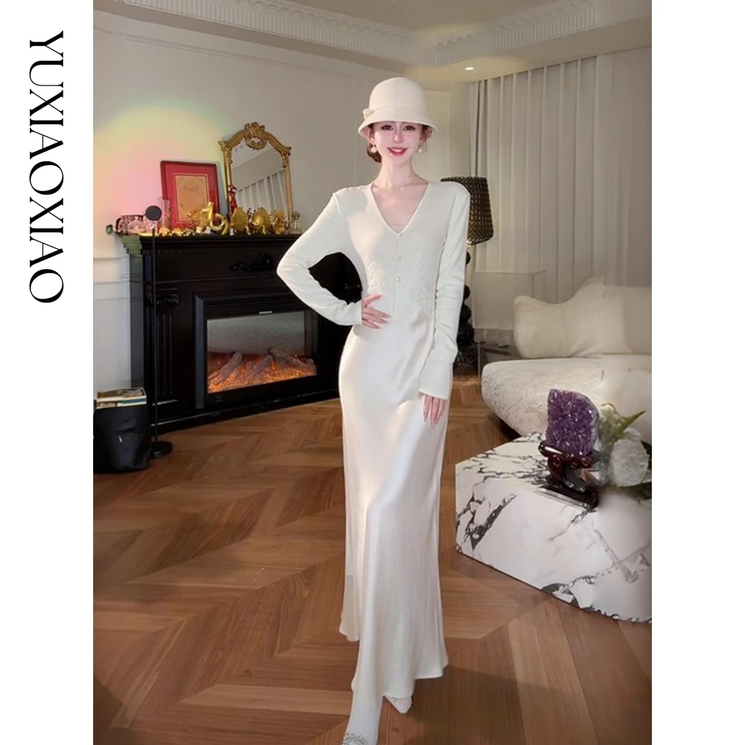 余潇潇【镜花水月】时尚高级腰部拼接镂空蕾丝烫钻V领醋酸连衣裙