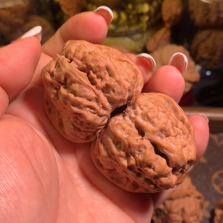 小***杨文玩核桃吊坠43尺蛙蛙