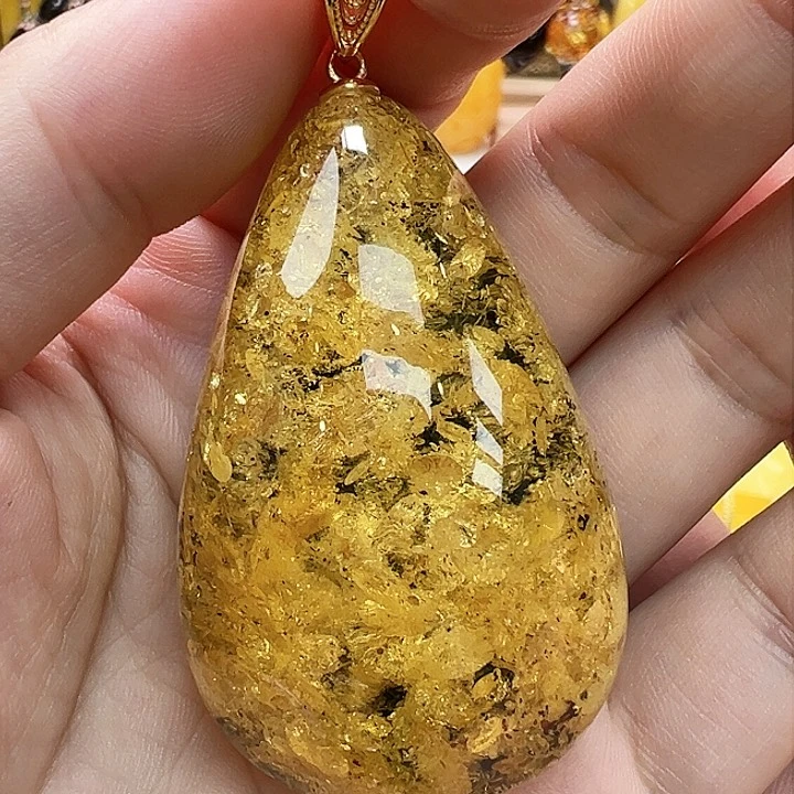 琥珀未镶嵌珠宝奇石