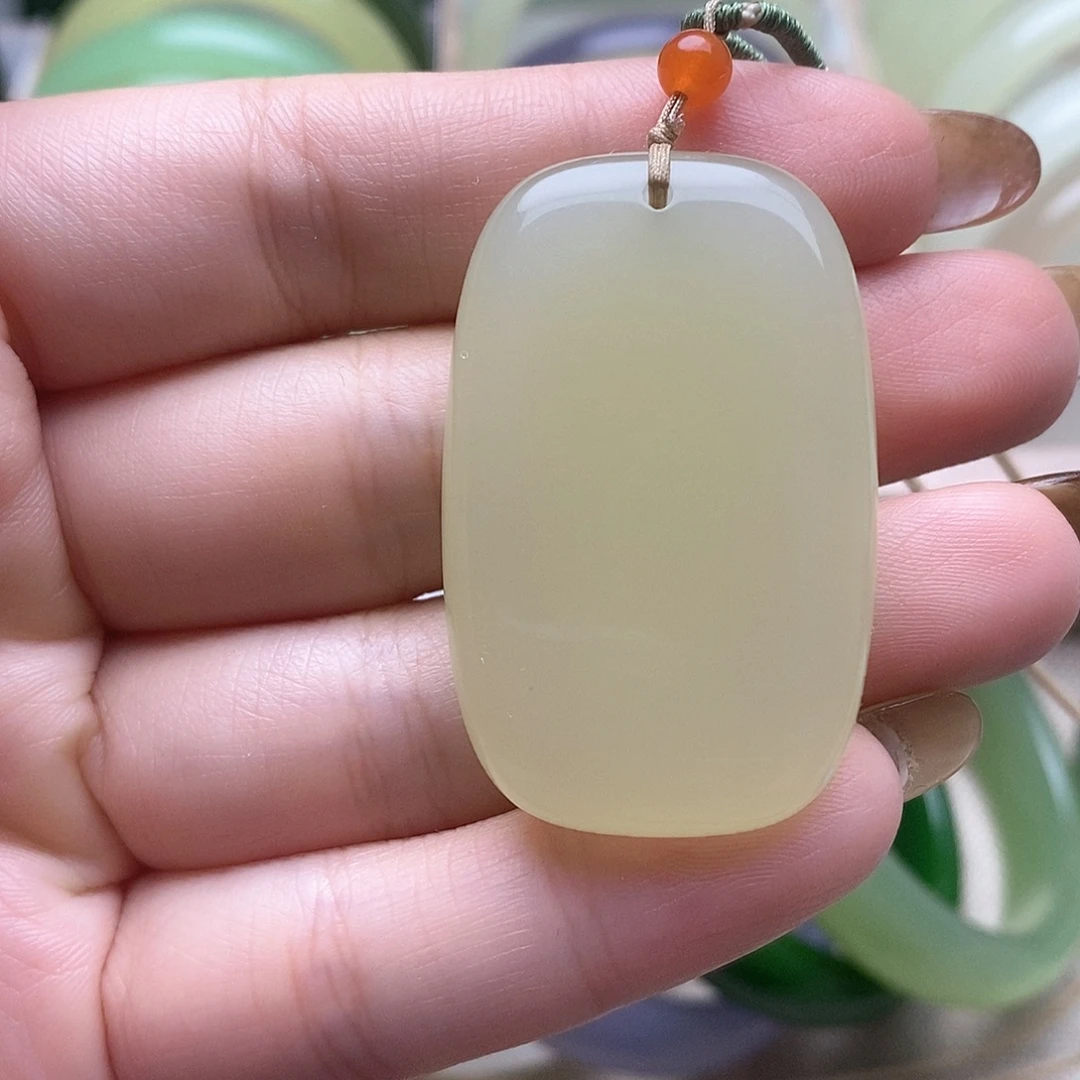 和田玉（糖玉）未镶嵌颈饰