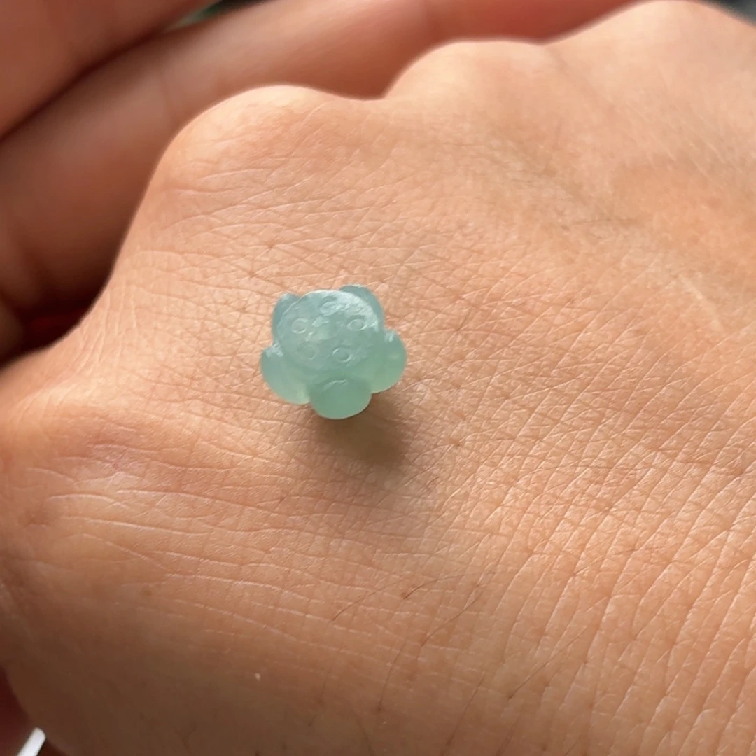 定制翡翠未镶嵌莲花