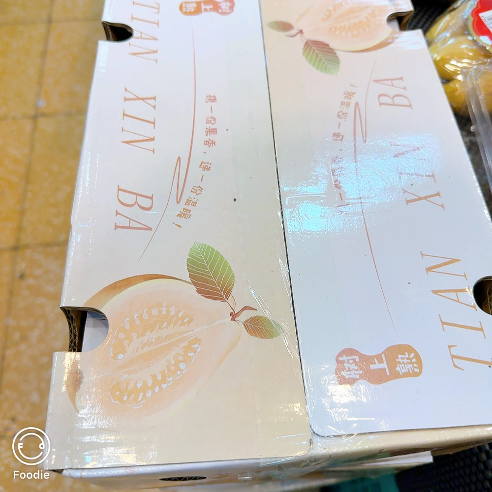 奶油芭乐，一箱毛重3.斤左右！5-9粒随机出