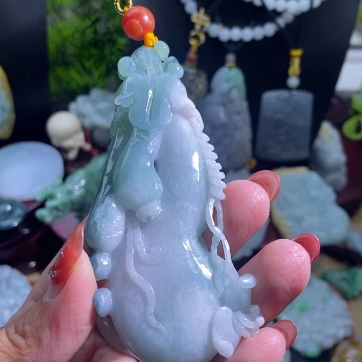 【闪购商品】颈饰未镶嵌翡翠瓜