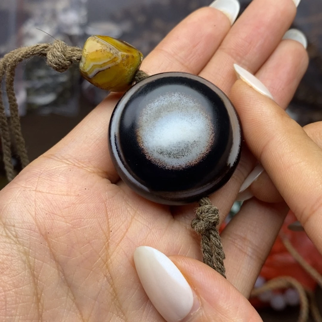 未镶嵌颈饰玛瑙/玉髓