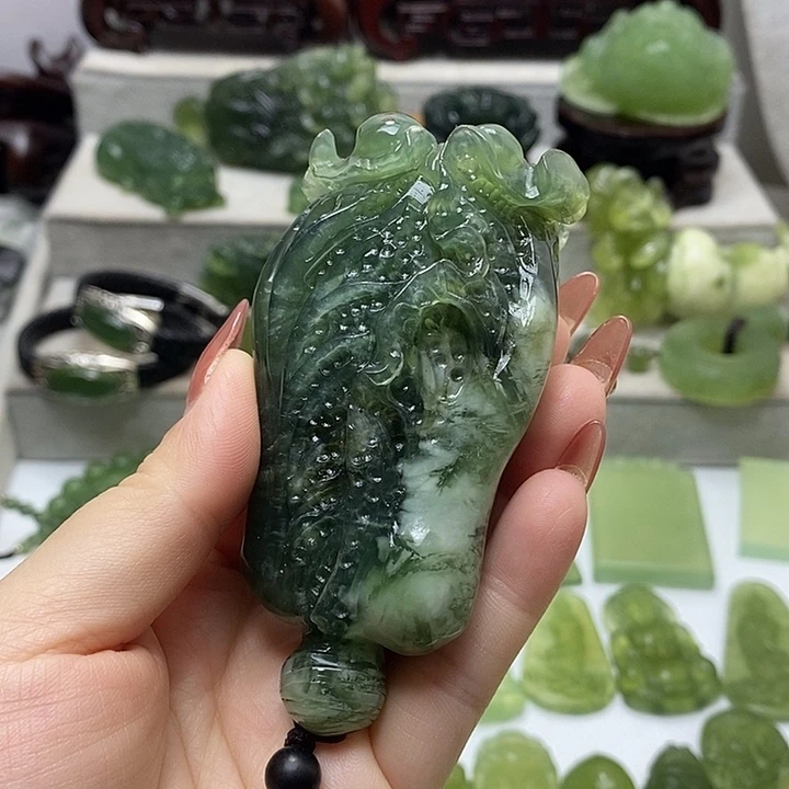 未镶嵌岫玉手把件