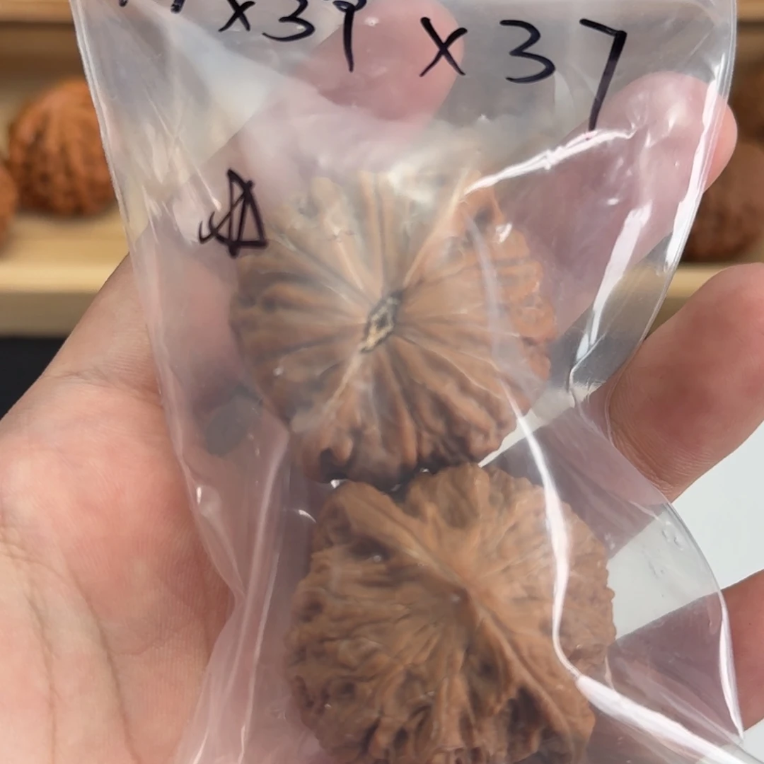 山***丶吊坠文玩核桃41 39 37