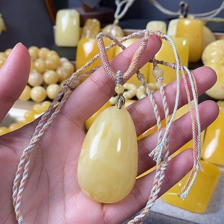 琥珀未镶嵌裸石水滴