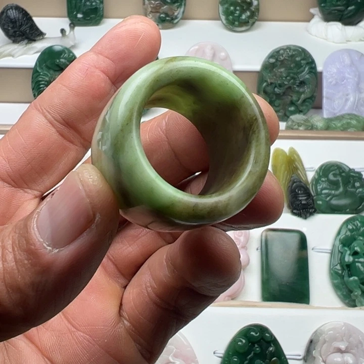 独山玉未镶嵌吊坠(不含链)