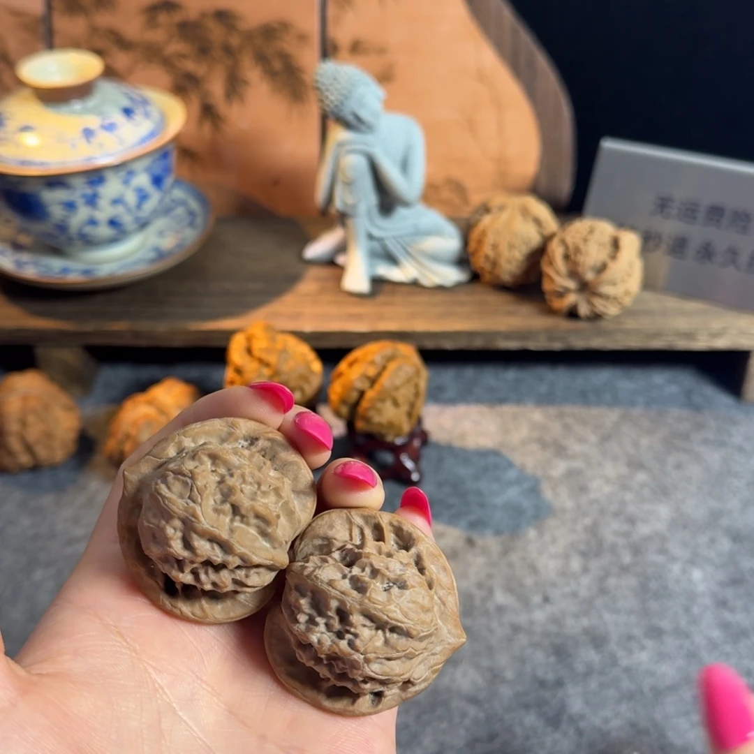 41.5落地红大耳朵图图白茬全品