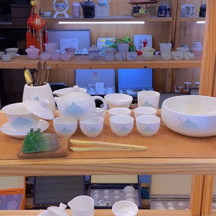 高端的产品和服务是我们的追求