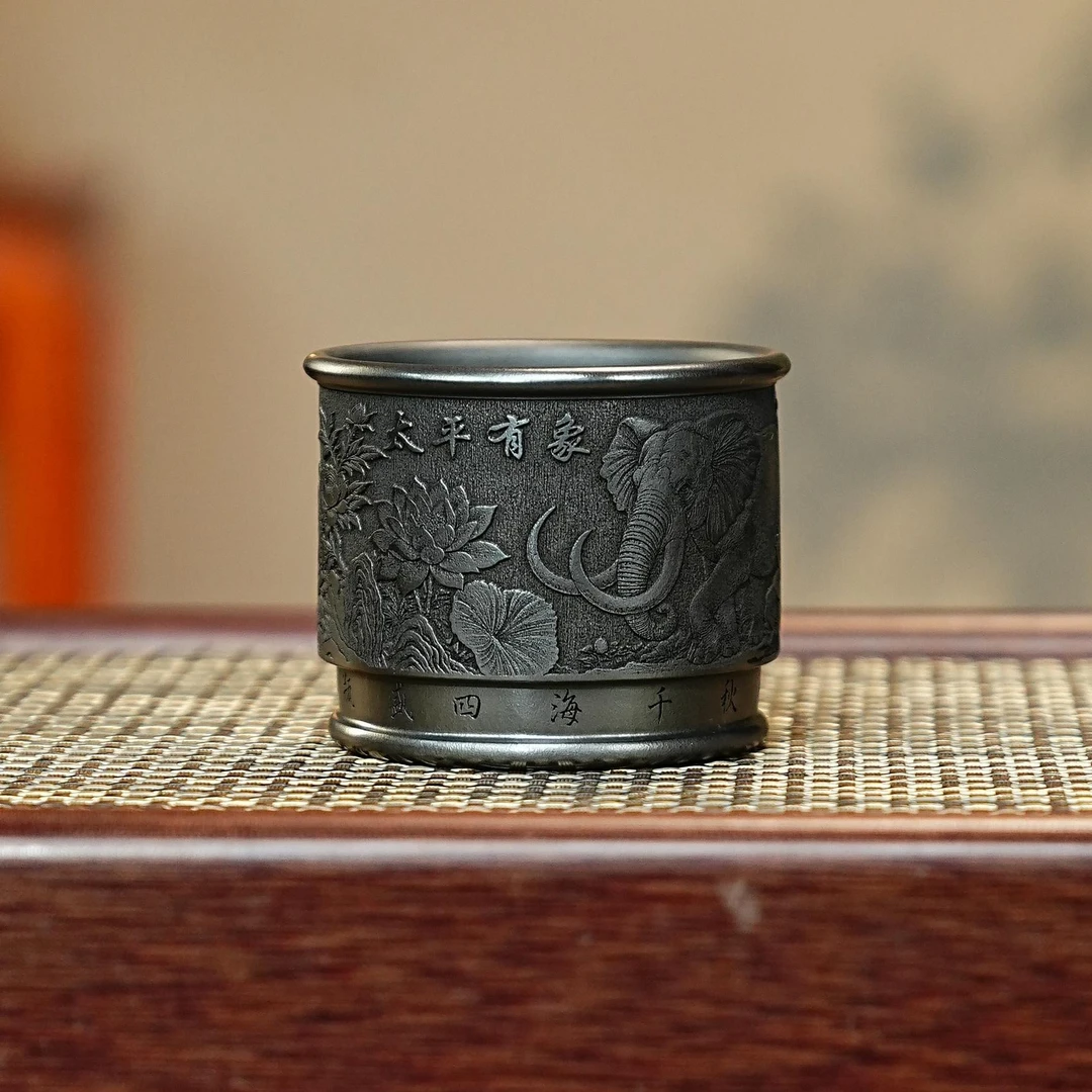 宜兴全手工紫砂茶具 原矿石黄泥料刻绘太平有象紫砂主人杯