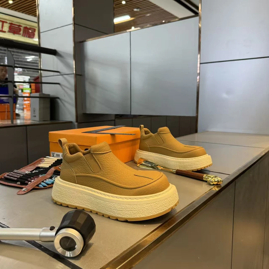 秋冬新款男士厚底一脚蹬保暖软底百搭潮流休闲男鞋潮鞋时尚冬季
