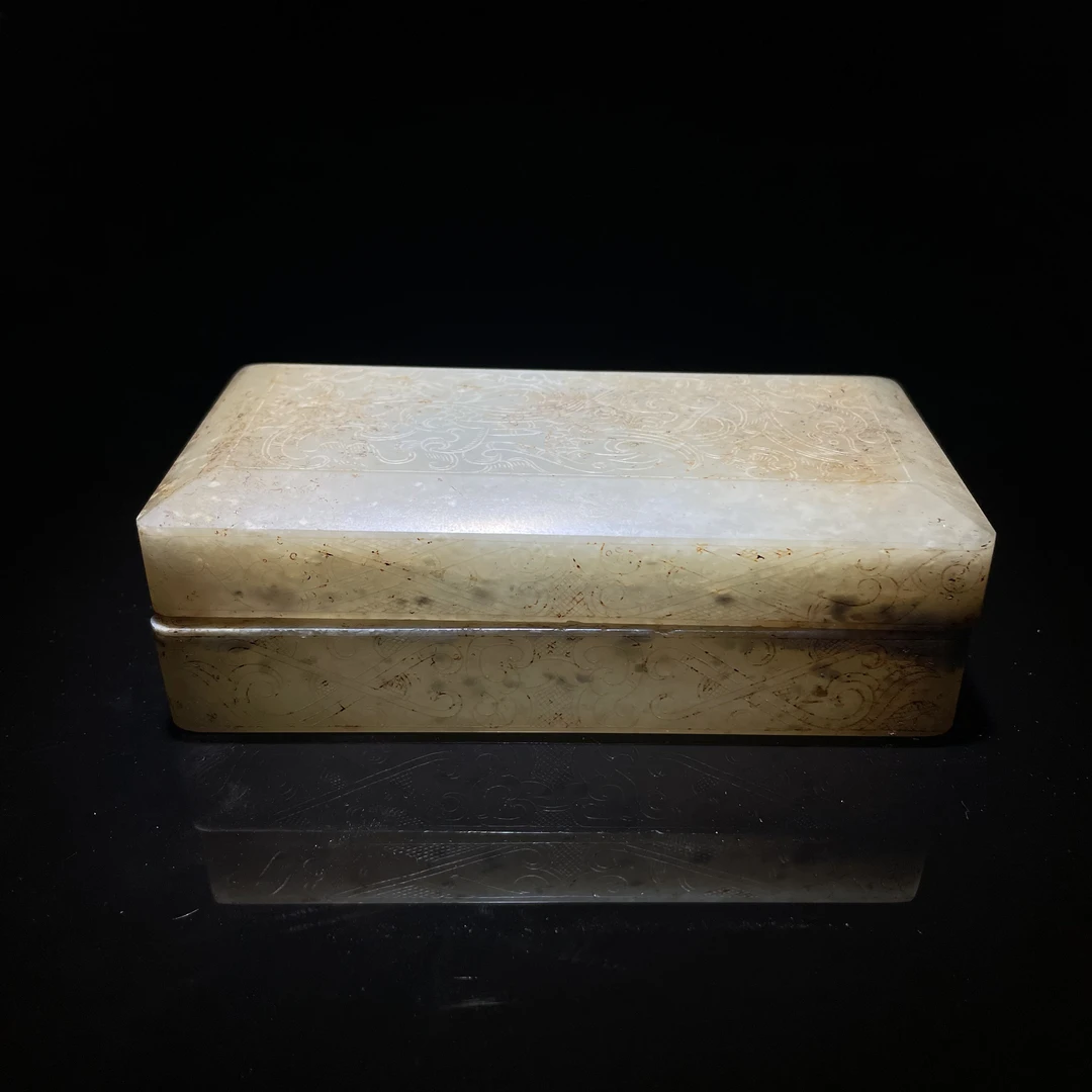 明早期龙凤纹玉粉盒—HBG12962