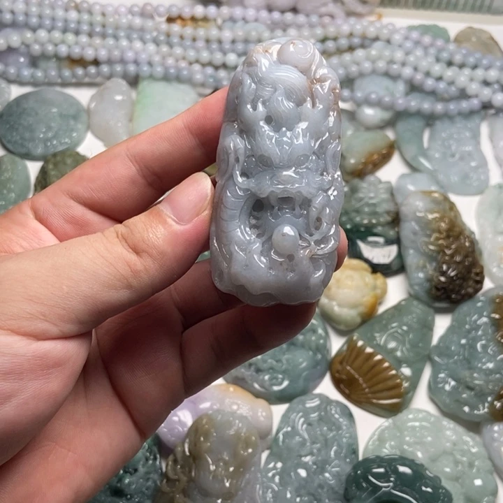 颈饰未镶嵌翡翠龙牌59
