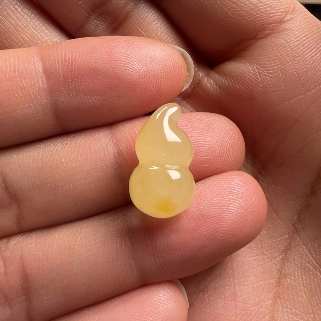 蜜蜡颈饰未镶嵌葫芦