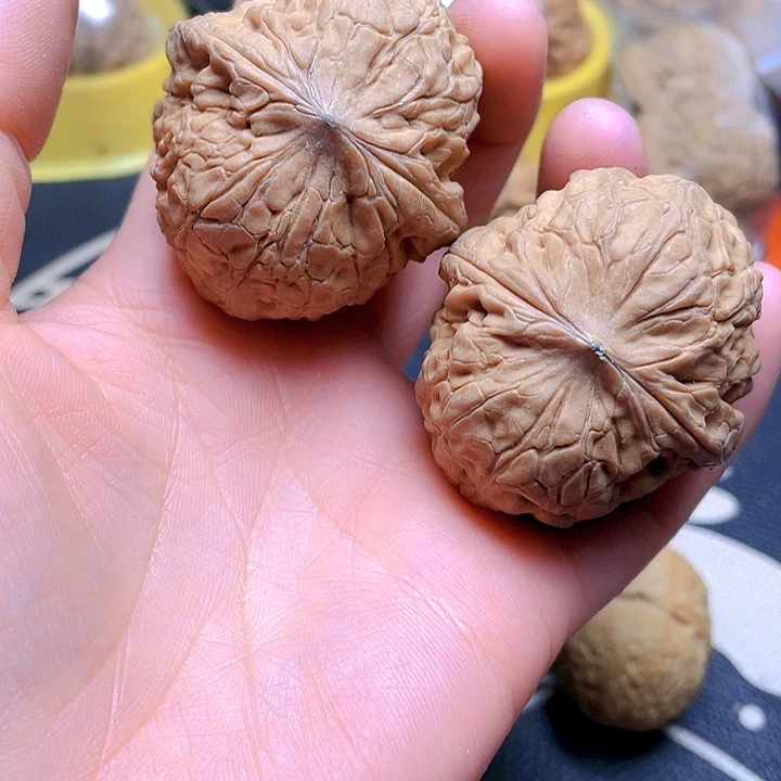 文玩核桃吊坠平谷团圆