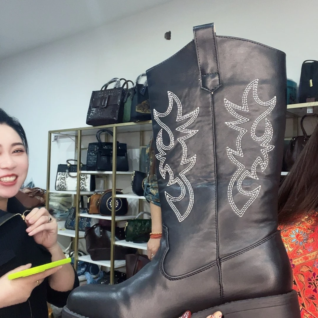 蒙古元素刺绣靴子39