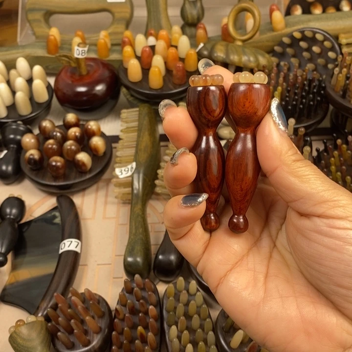 紫檀羊角莲蓬两个