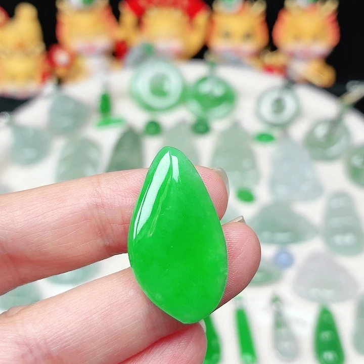 颈饰未镶嵌翡翠缅甸天然A货翡翠