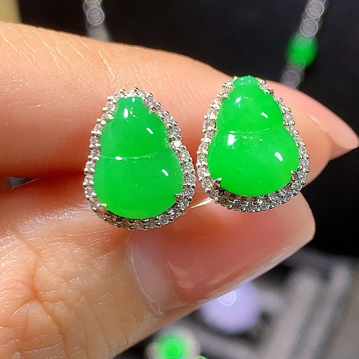 翡翠18K金镶嵌耳饰