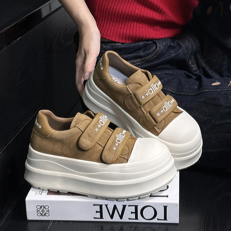 磨砂绒面复古松糕厚底小白鞋女2025新款百搭魔术贴增高休闲鞋板鞋