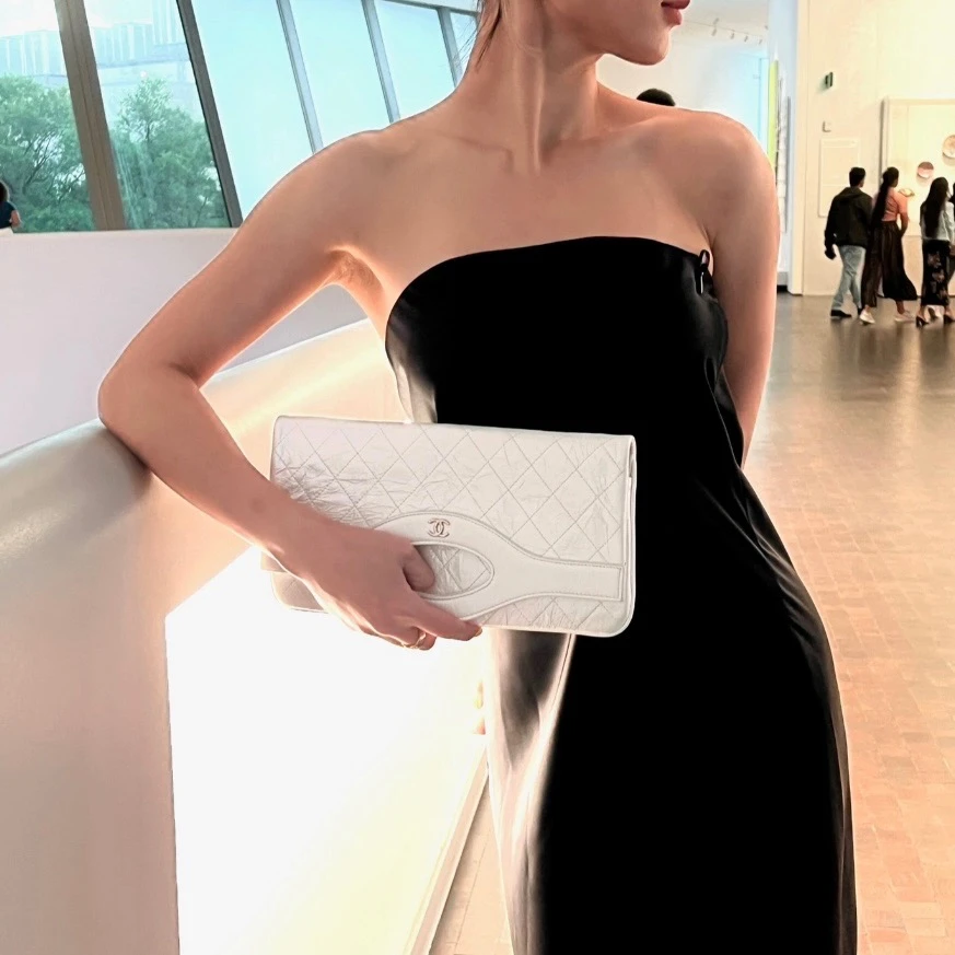 95新 Chanel/香奈儿 香奈儿   31bag长款折叠手拿包