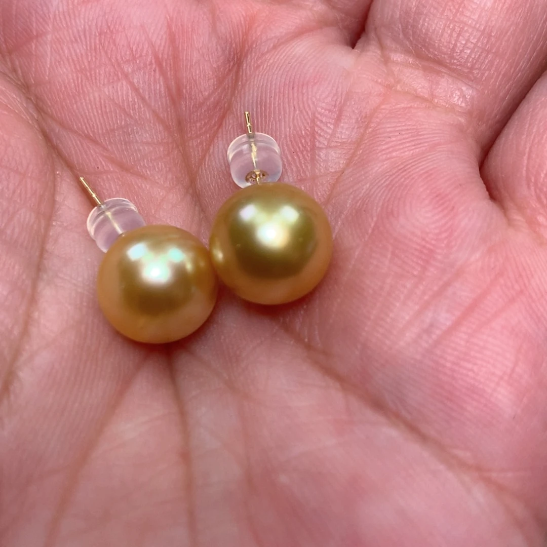 18K金镶嵌耳饰海水珍珠