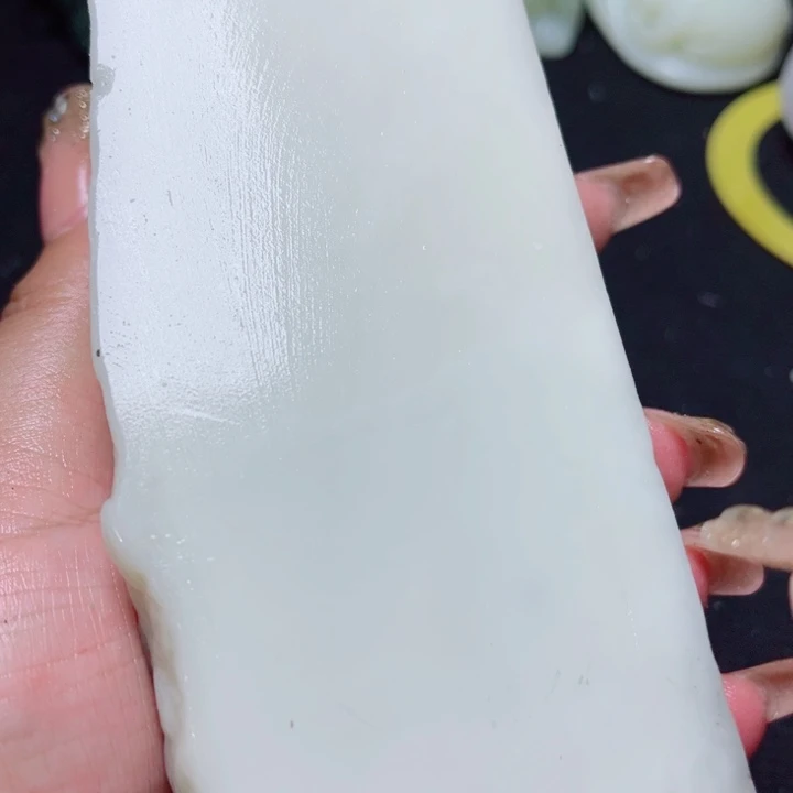 和田玉（糖玉）未镶嵌珠宝奇石