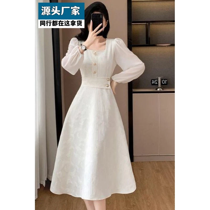 梵乐芬早秋法式赫本风连衣裙女2025春夏新款高端长袖大码收腰方领