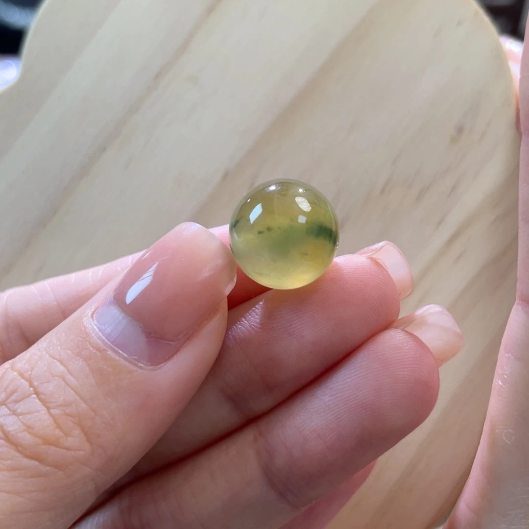 翡翠散珠天然缅a黄加绿单珠