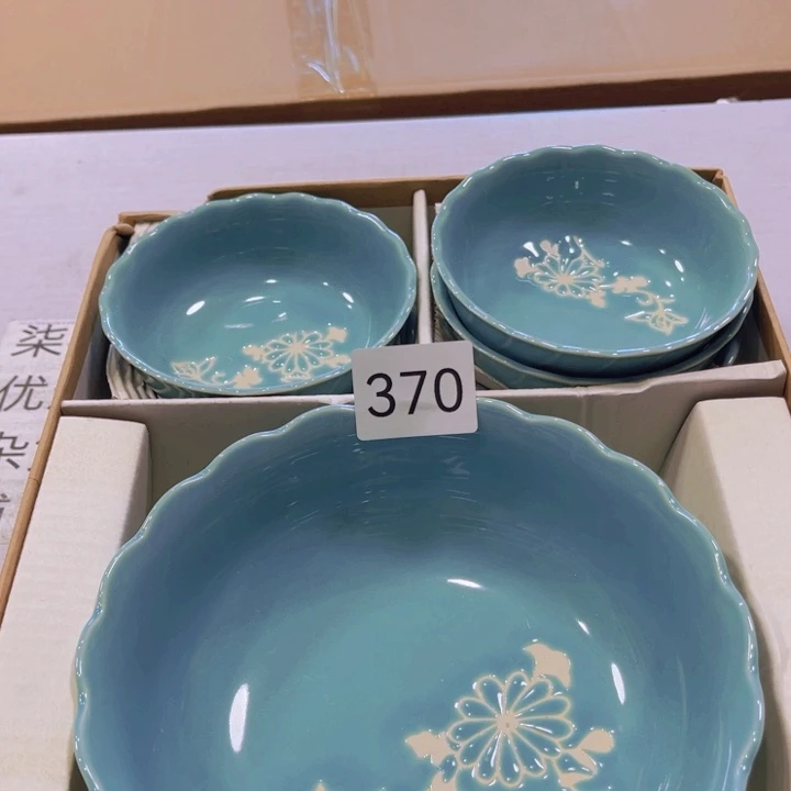 盖碗瓷器制作工艺精湛
