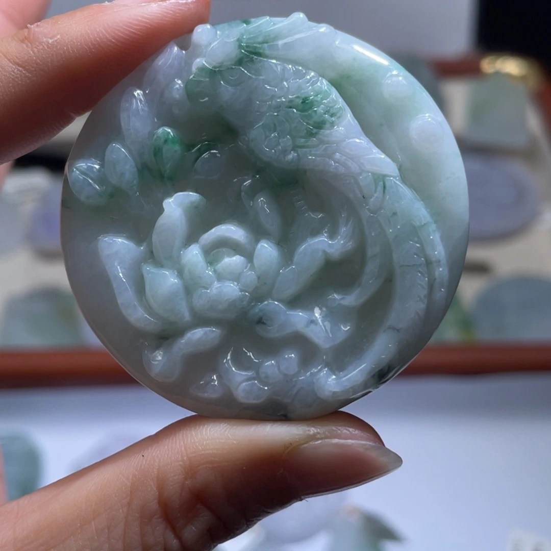 翡翠未镶嵌颈饰翡翠22