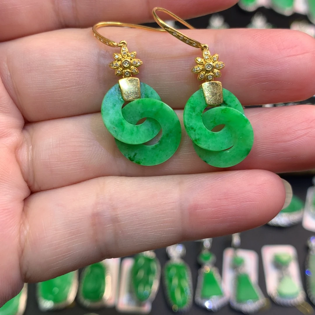 翡翠18K金镶嵌耳饰耳钩