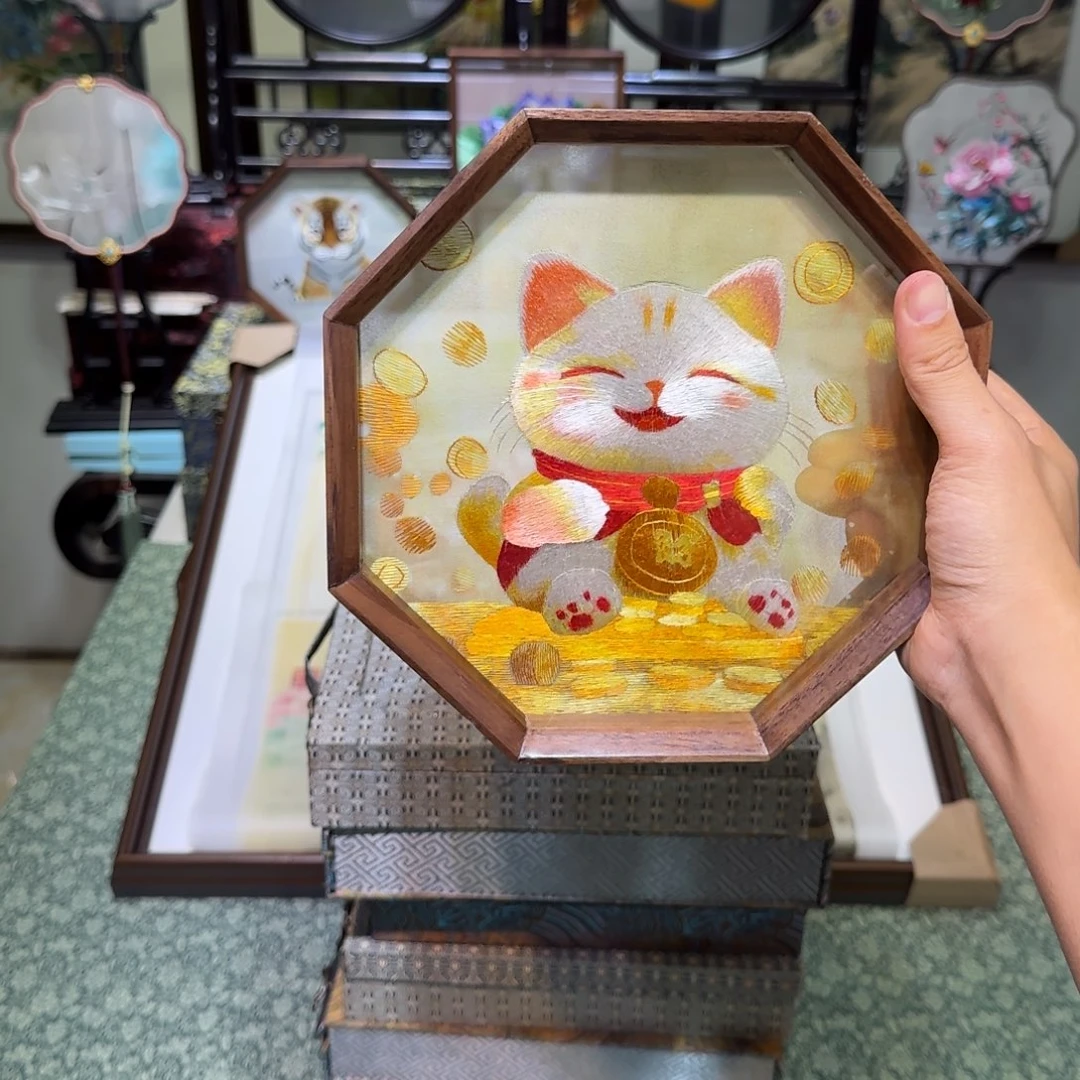 刺绣刺绣工艺精湛独特设计新颖时尚