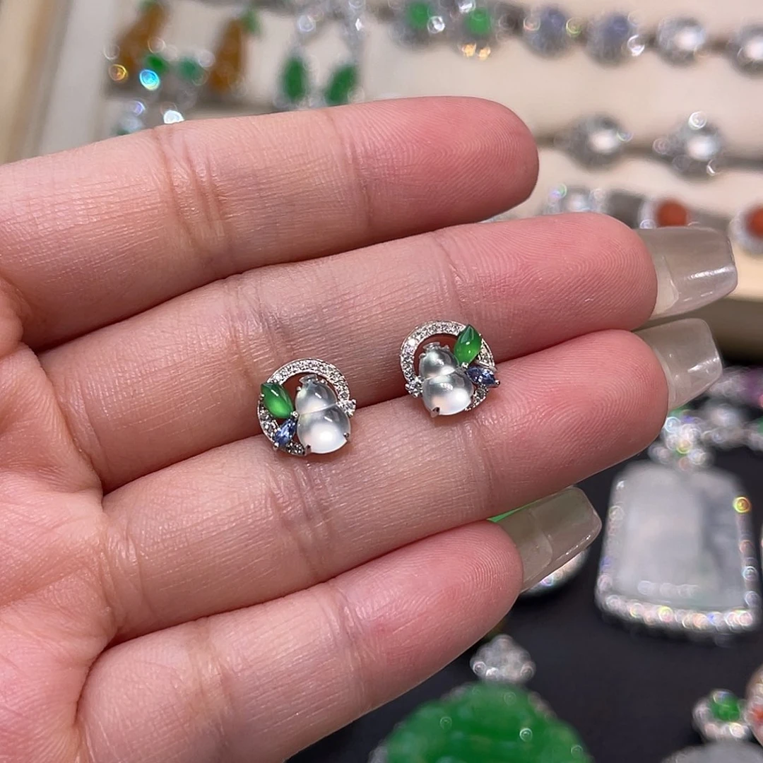 翡翠18K金镶嵌耳饰葫芦