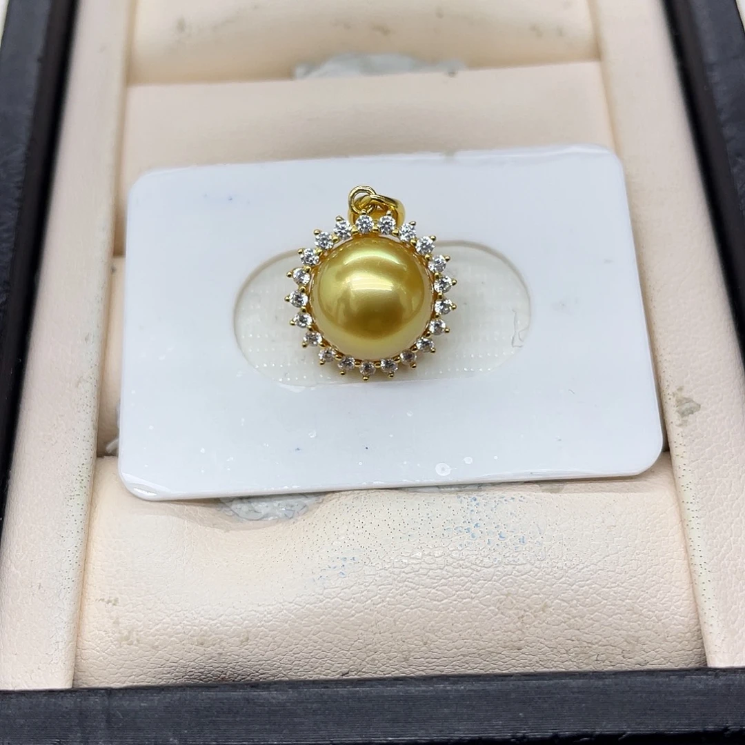 银S925镶嵌海水珍珠颈饰金珠浓金太阳花吊坠11-12mm