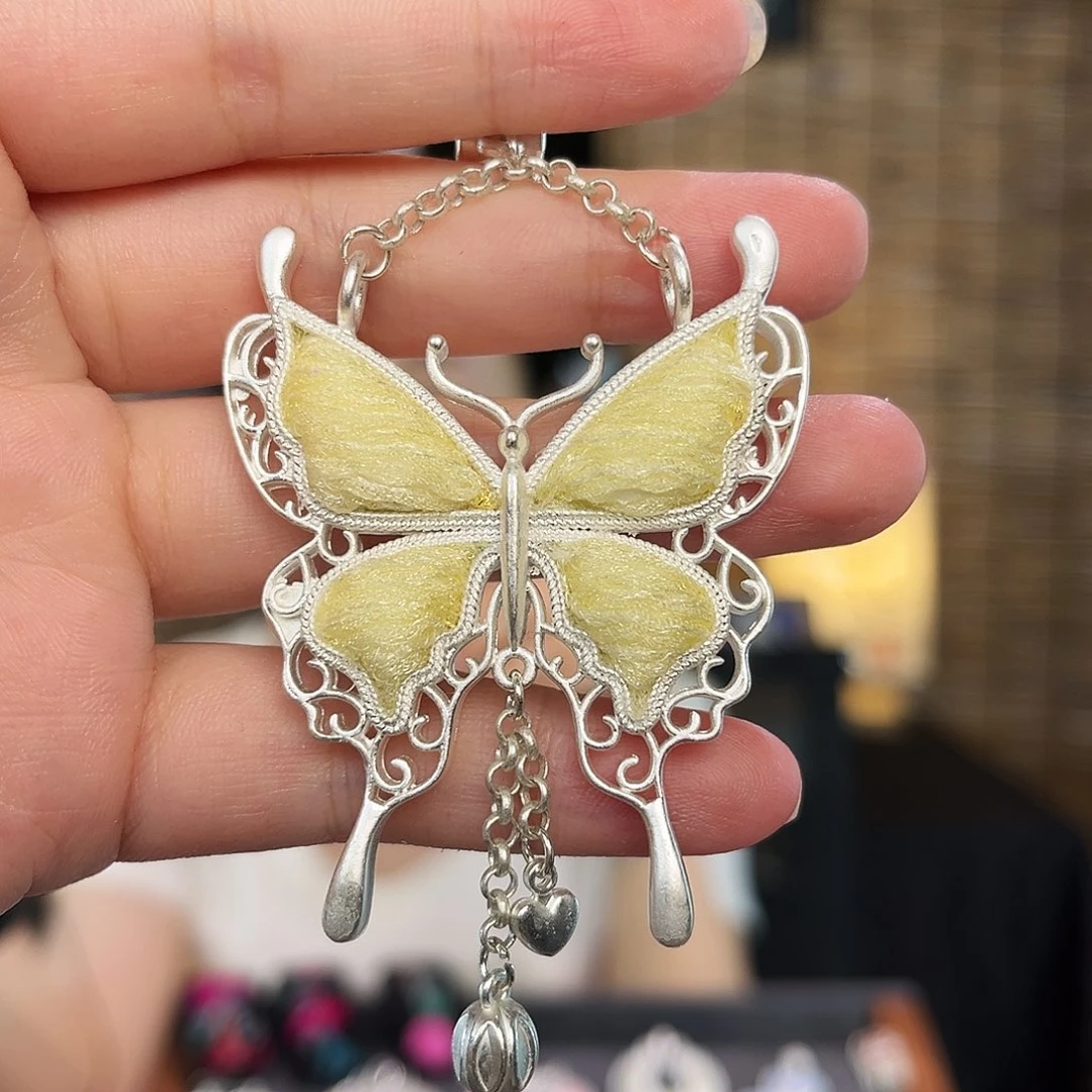 布艺合金蝴蝶吊坠18
