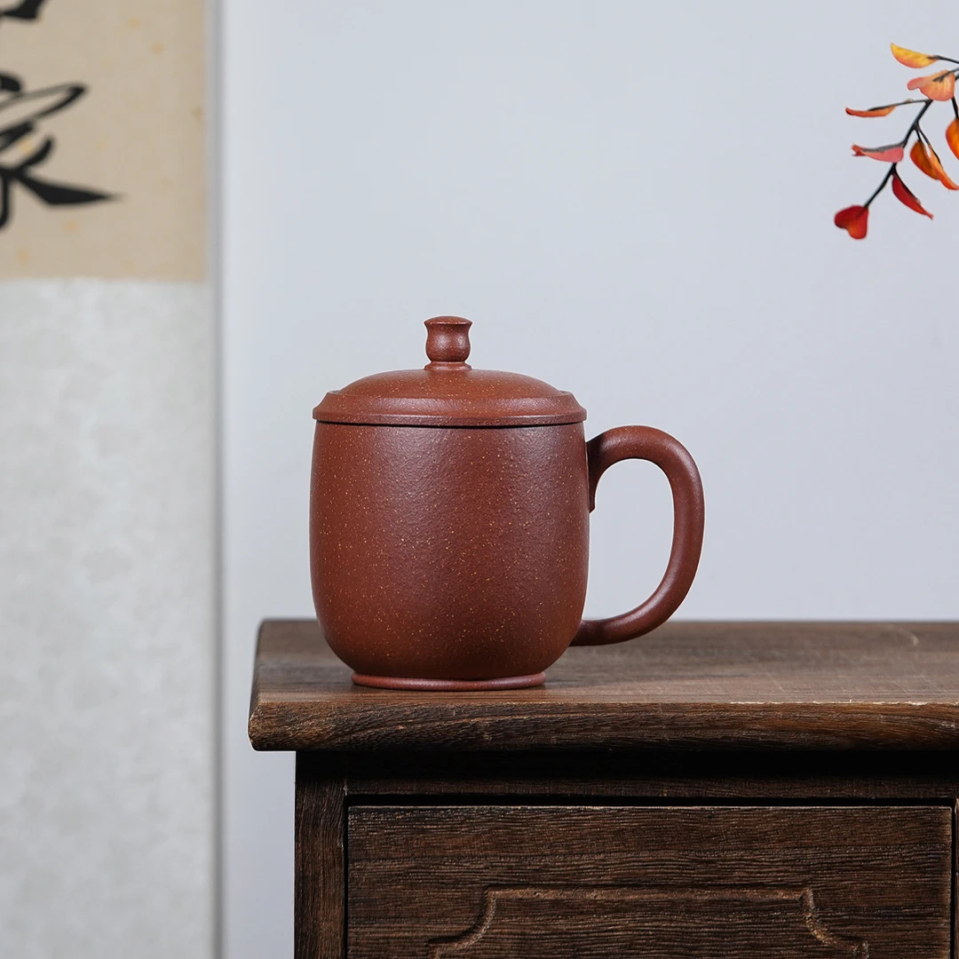 宜兴宝山矿粗砂红降坡清雅带盖办公杯（400左右）