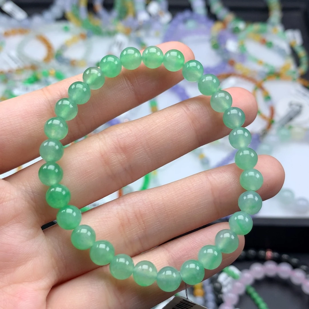 翡翠手镯未镶嵌卡