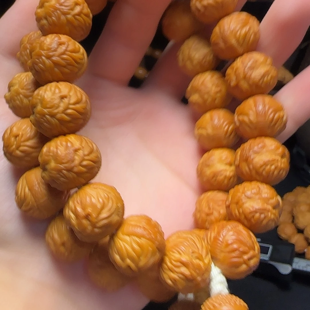 仁***7猴头核桃吊坠猴头