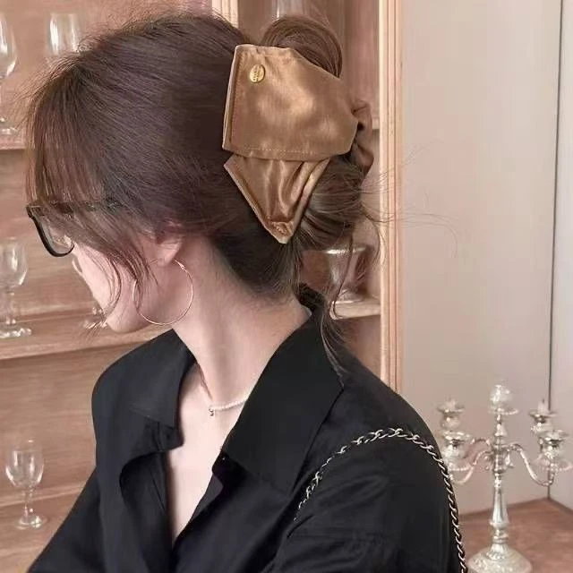 法式简约布艺贝壳抓夹女2025新款感后脑勺发夹发卡气质鲨鱼夹发饰