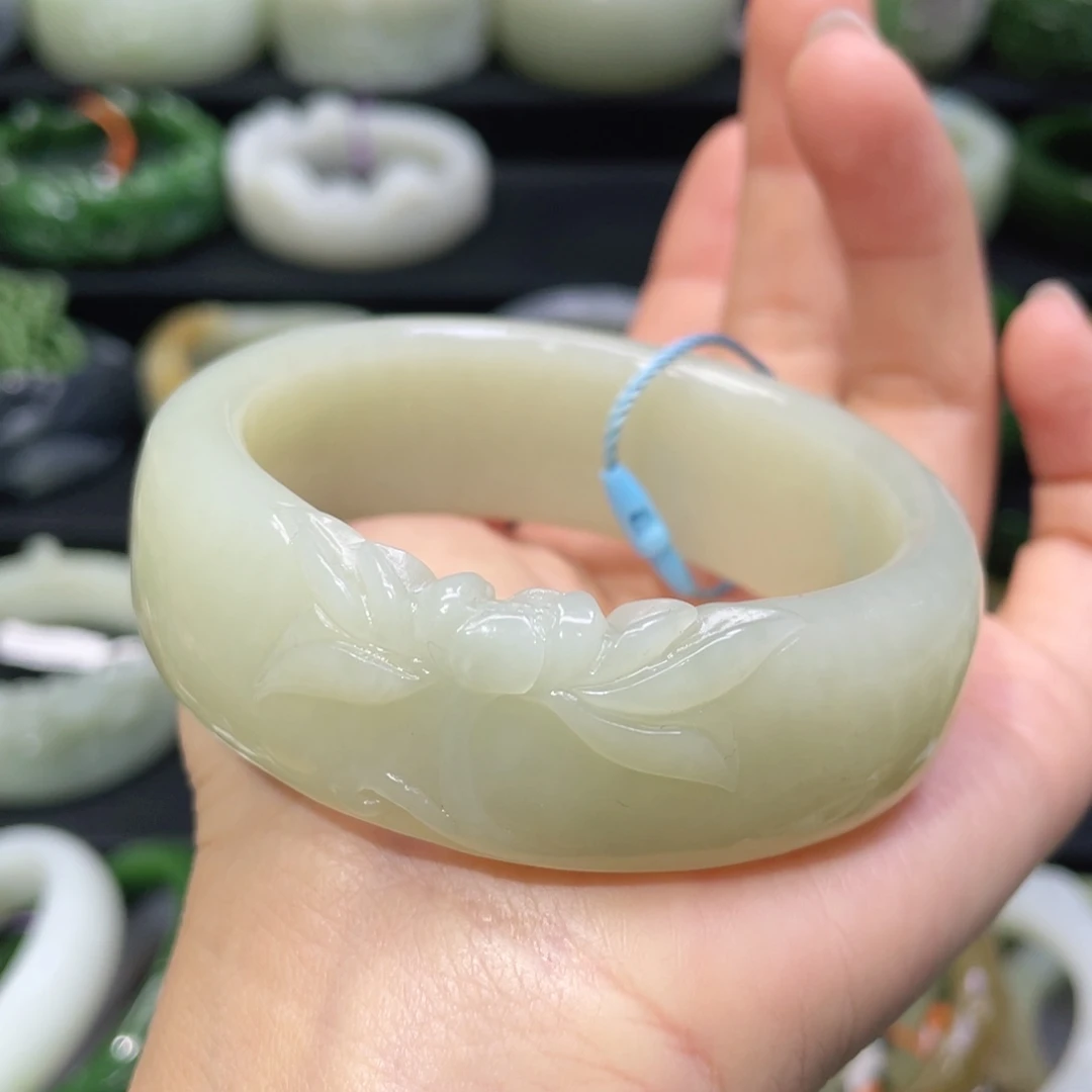 未镶嵌手镯和田玉5