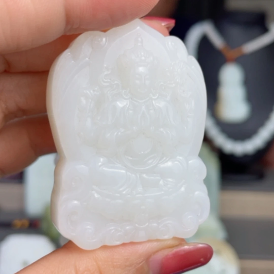 【闪购商品】颈饰未镶嵌和田玉