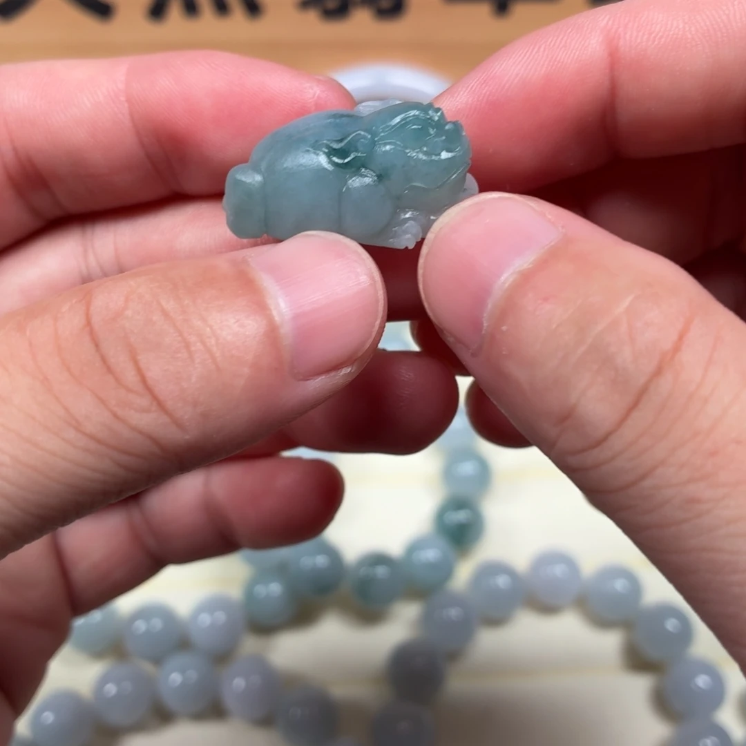 定制翡翠未镶嵌金蟾