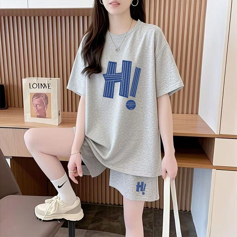 大码运动服休闲套装夏天新款简约遮肚子宽松短袖短裤时尚外穿女装