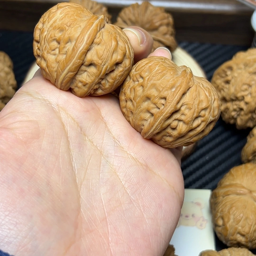 文玩核桃吊坠元宝40红皮