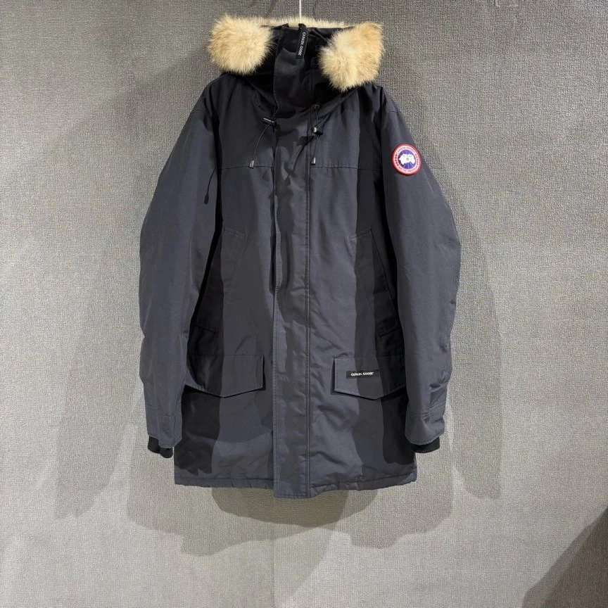 99新 CANADA GOOSE 加拿大鹅（pm）派克羽绒服 L码/9010
